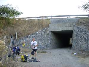 DSC02448 Camping beside the autopista.jpg